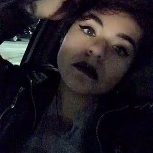 Meet your Posher, Maya